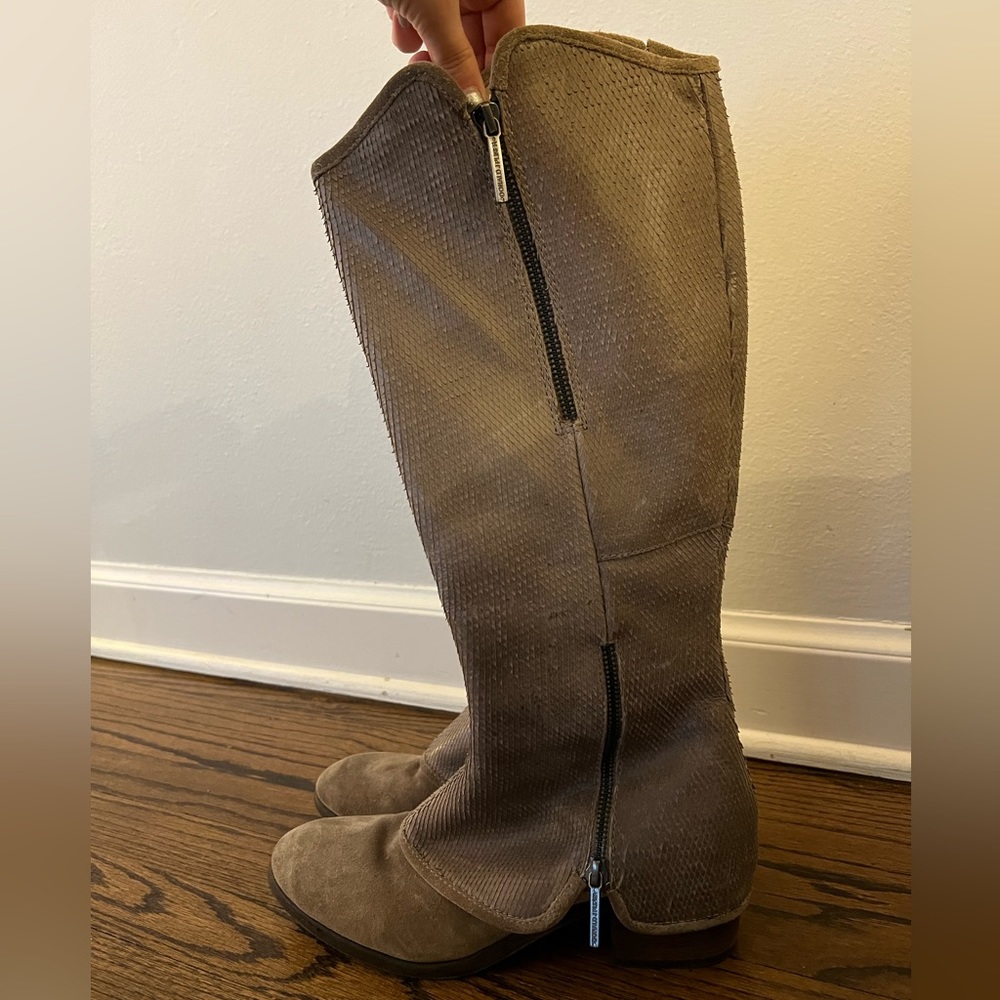 Donald J Pliner Boots